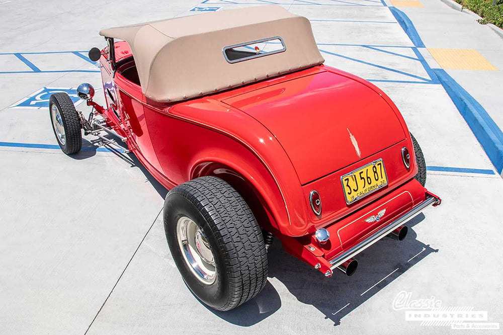 1932-Ford-roadster-three-quarter-rear 1000