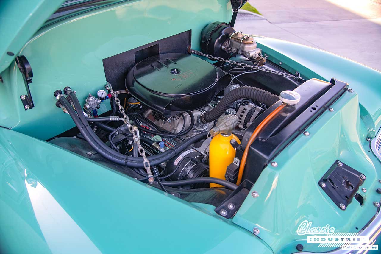 1950_Chevy_3100_Truck_Engine