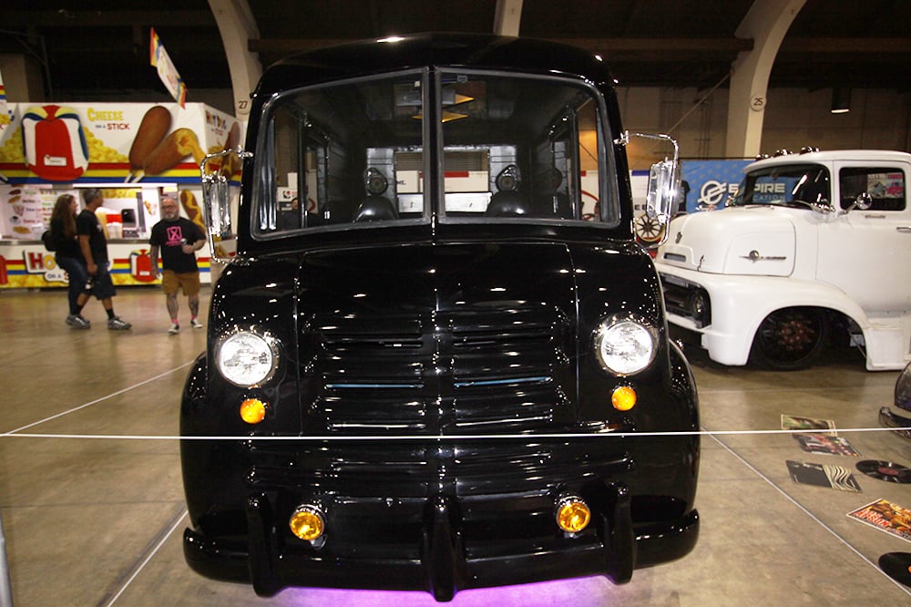 1951 Dodge route van front