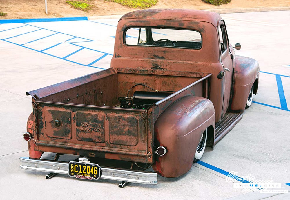 1952-Ford-F1-rear-quarter 1000 px