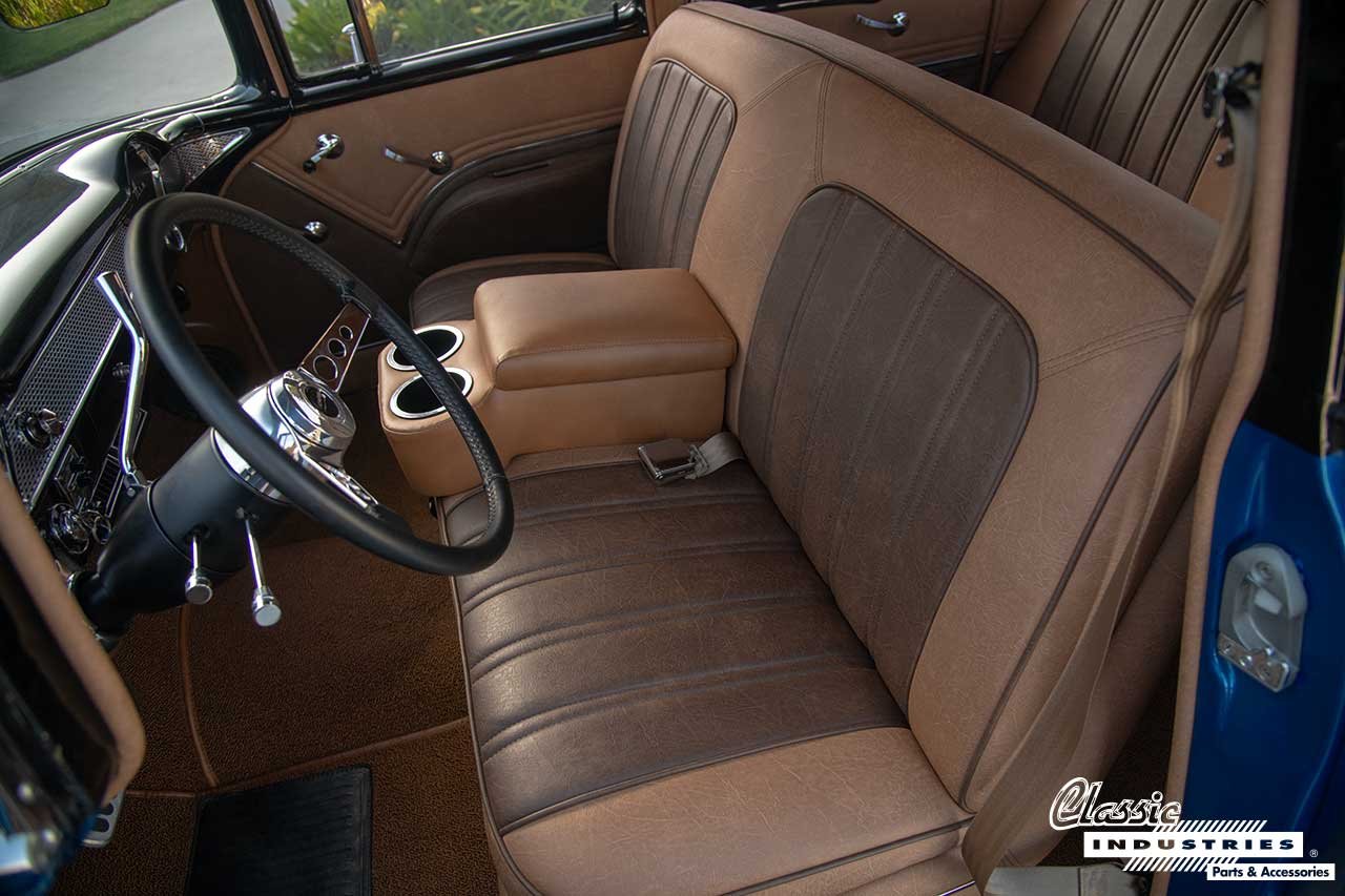 1955_Belair_150_Blue_Steering_Wheel_and_Front_Seat