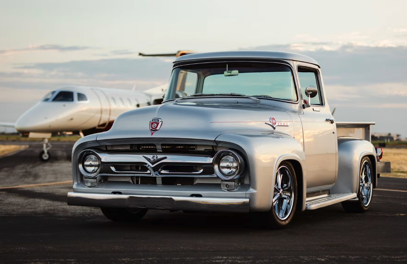 1956 Ford F100 restomod front