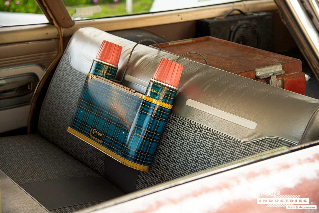 1963_Ford_Country_Squire_Wagon_HangingThermos_and_Red_Cooler