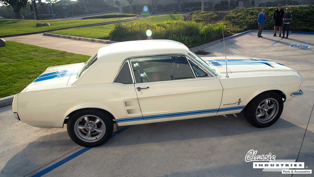 1967_Mustang_Side_View