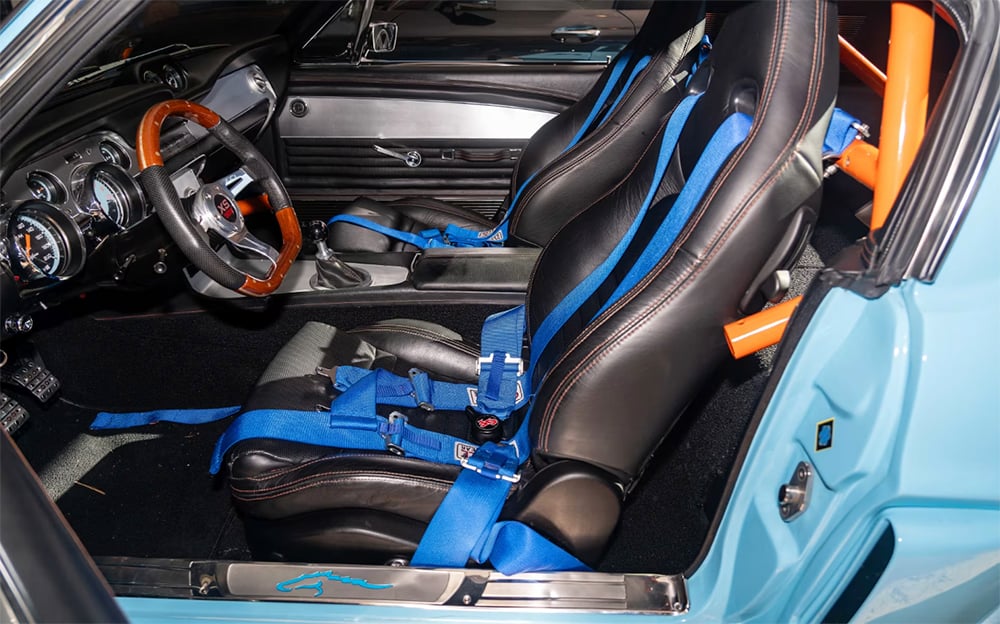 1968 Mustang XS302 interior restomod copy