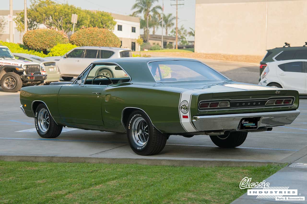 1969_Dodge_Super_Bee_F8_Green_Three_Fourth_Rear