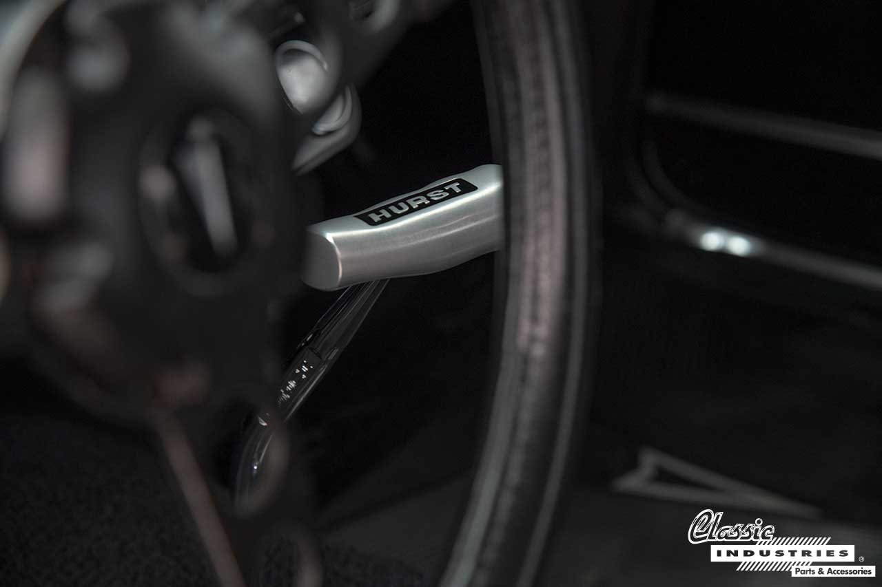 1969_Pointiac_GTO_Head_On_Verdugo_Green_Hurst_Shifter