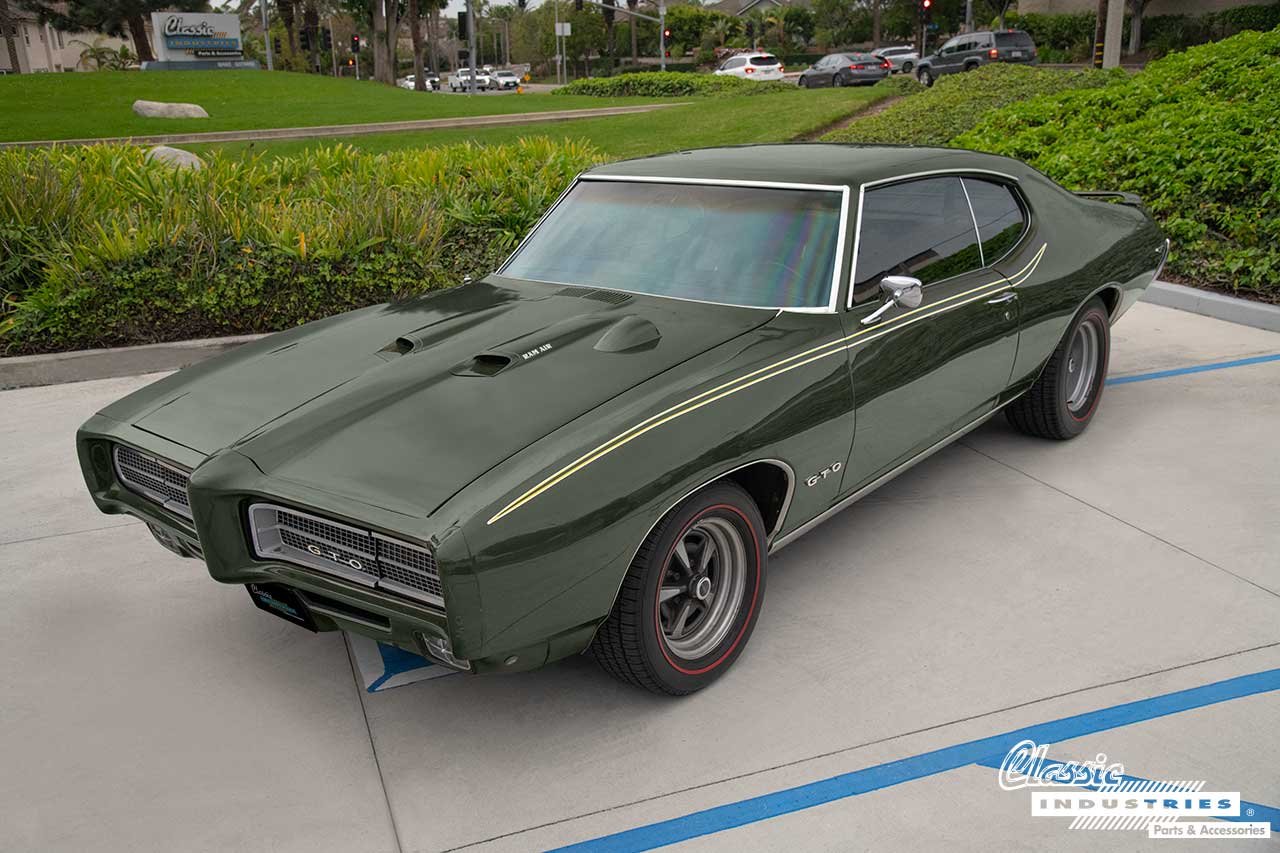 1969_Pontiac_GTO_Verdugo_Green_Three_Fourth_