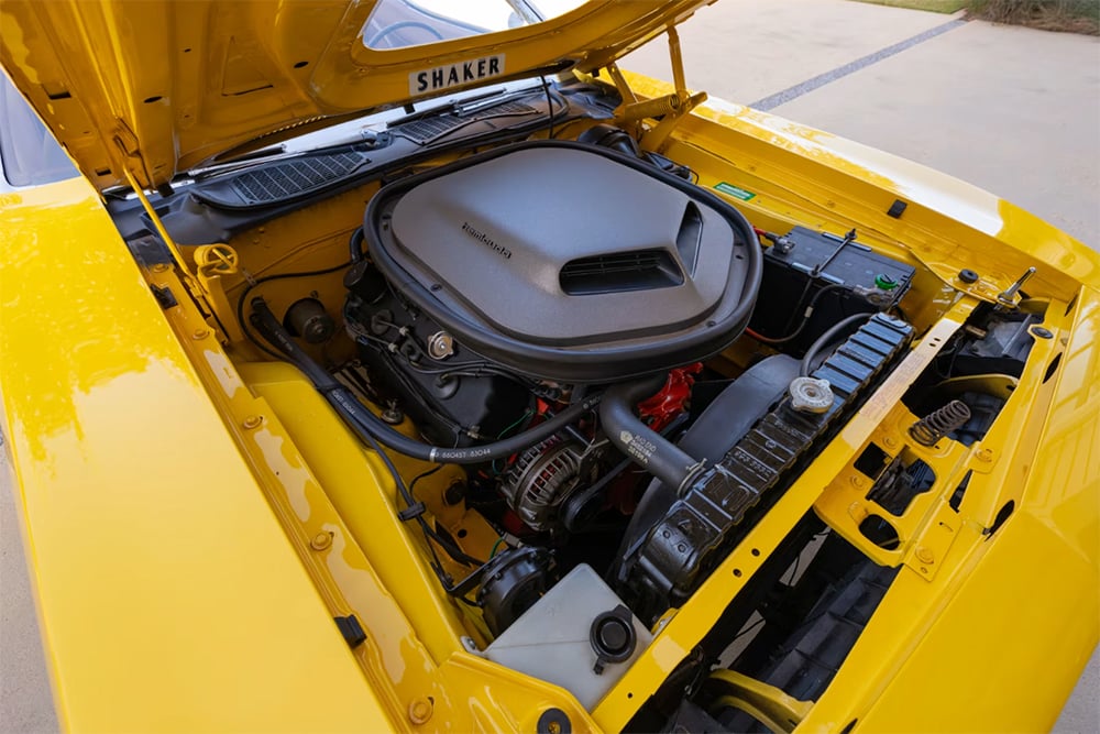 1970 Hemi Cuda 426 Hemi engine copy