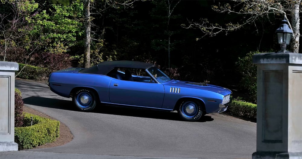 1971 Hemi Cuda blue side view copy