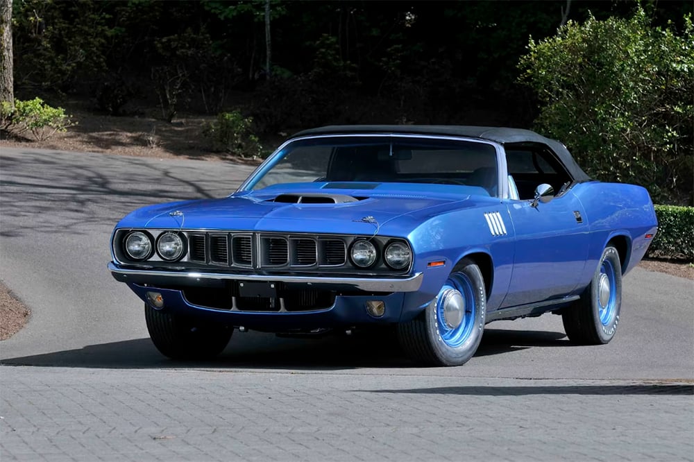 1971 Hemi Cuda blue top up front copy