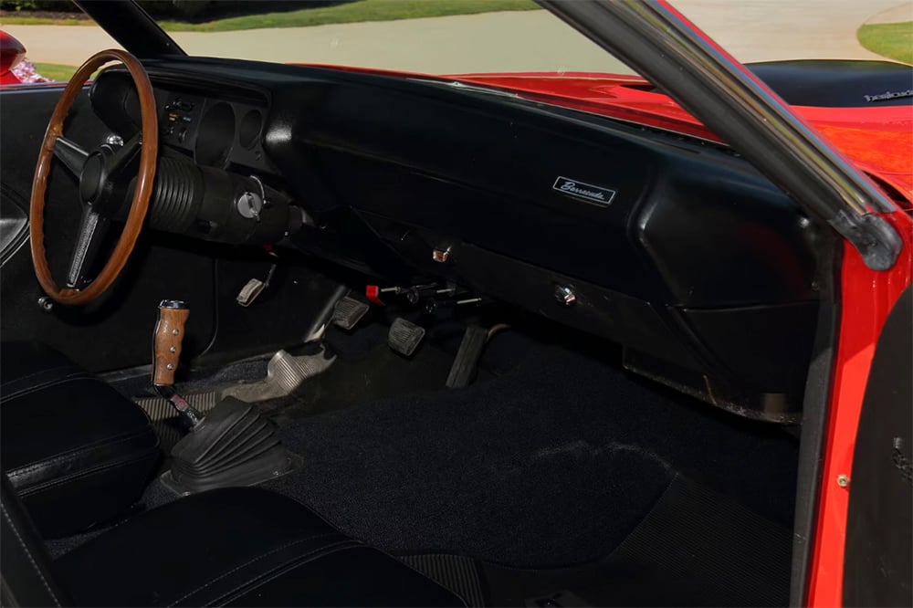 1971 Hemi Cuda red interior black copy