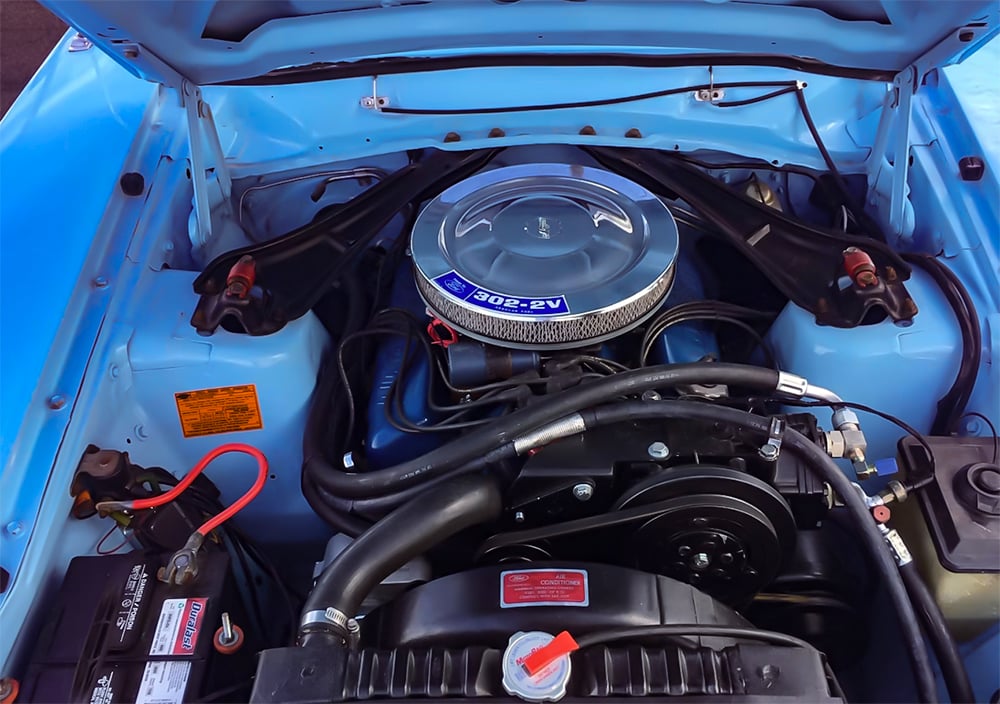 1972 Maverick 302 cubic inch V8 with two barrel carb and AC copy