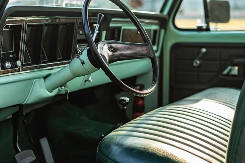 1977 Ford F250 interior copy