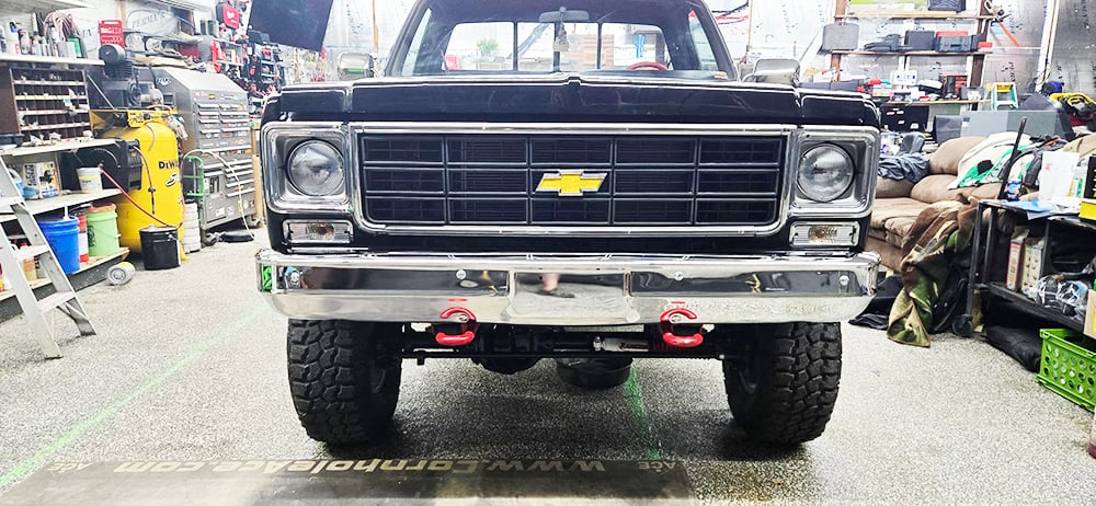 1977-78 Chevy K20 head on