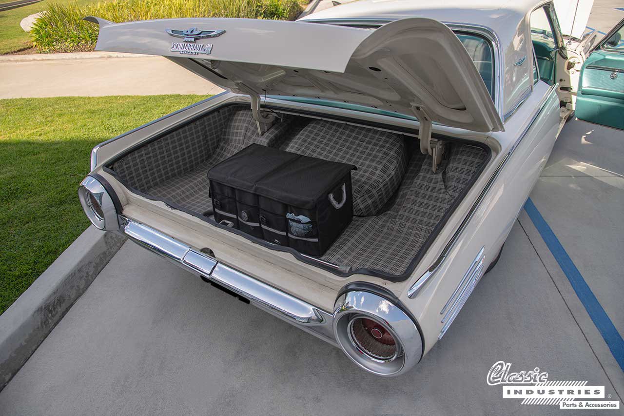 61_Ford_Thunderbird_Cream_Trunk