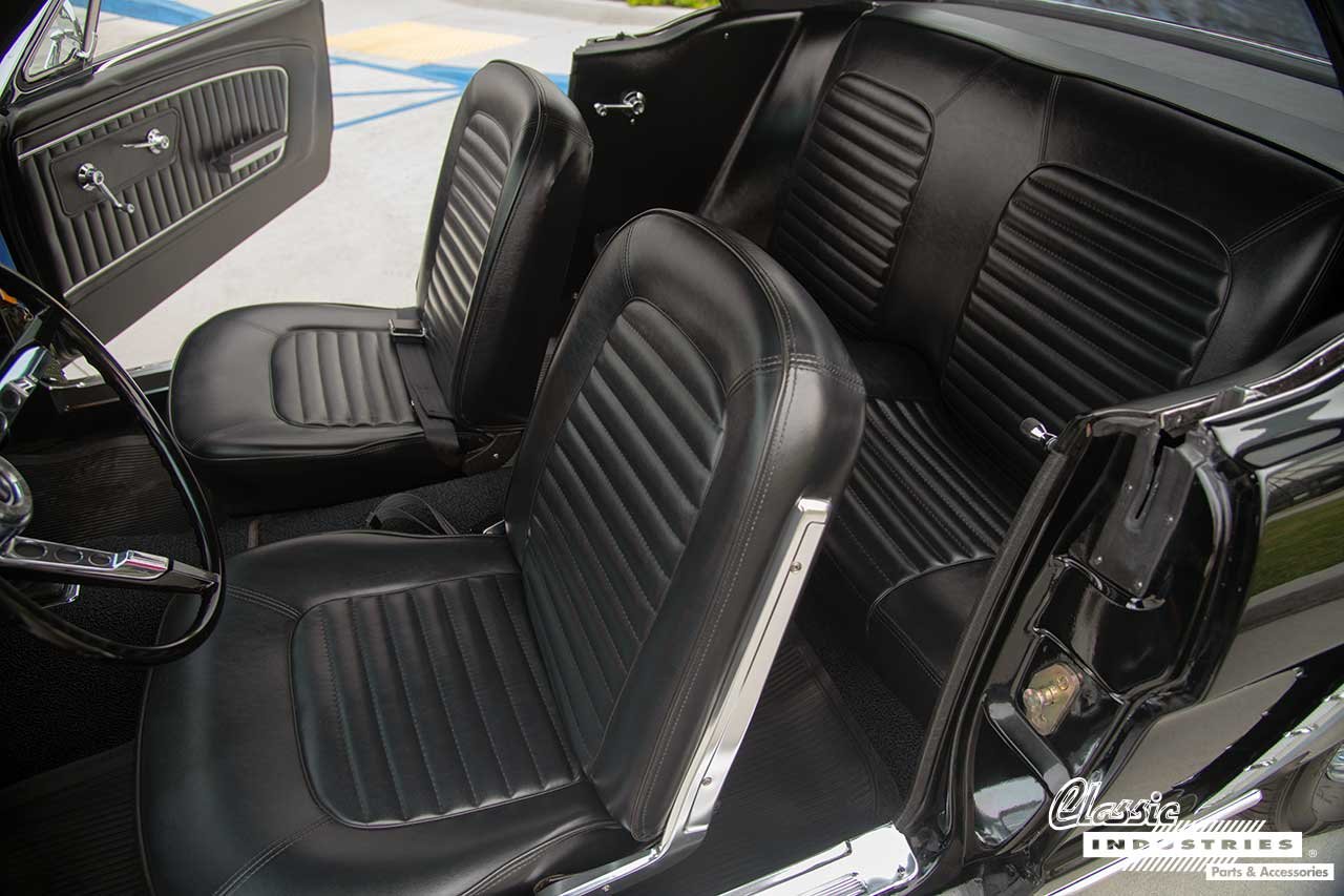 64_K_Code_Mustang_Seats