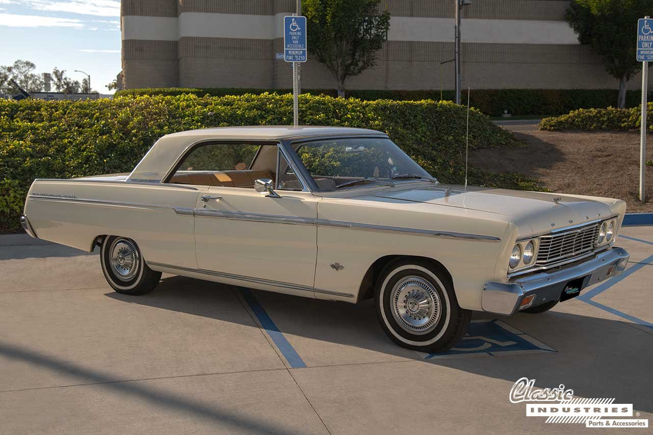 65_Ford_Fairlane_White_Side_View