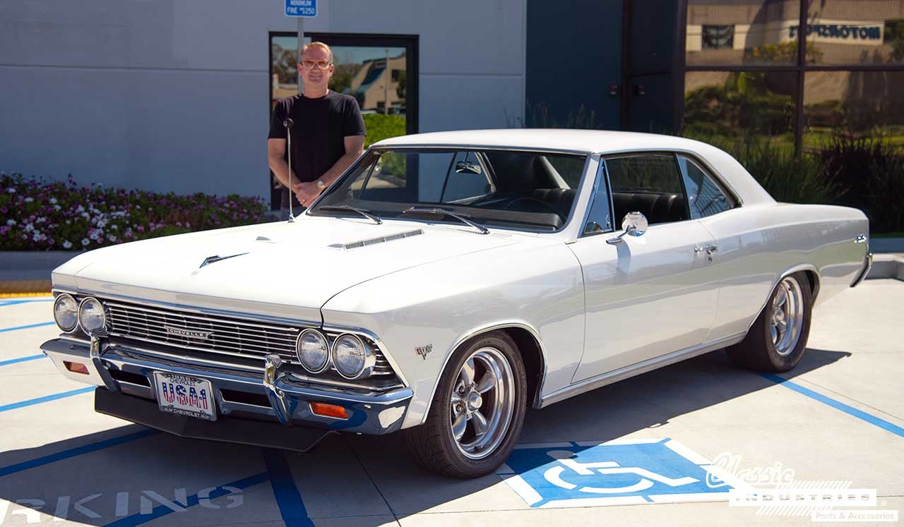 66_Malibu_Chevelle_3-4_Front_View_Luke