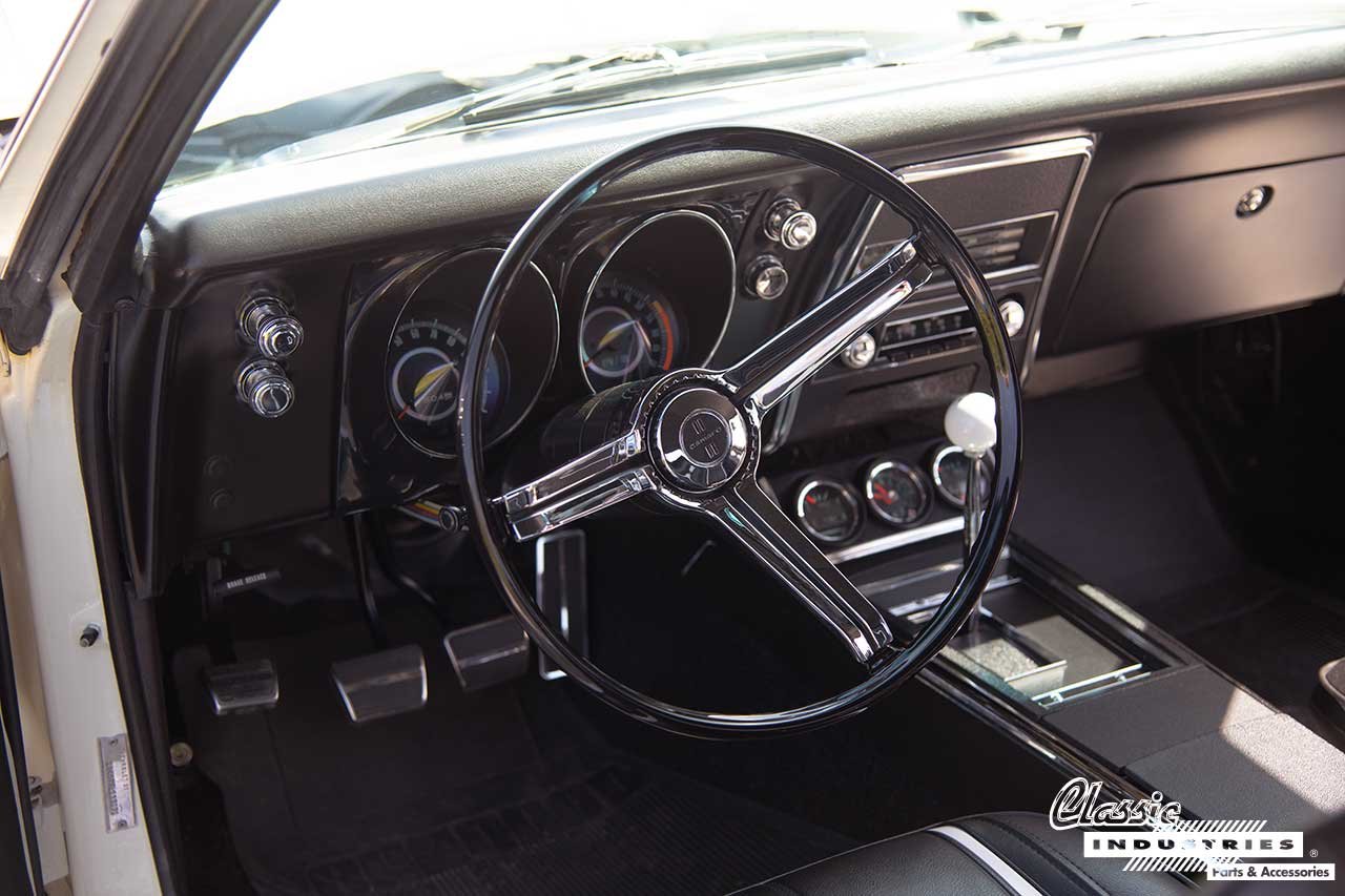 67_Camaro_SS_CapriCream_Dash_and_Steering_Wheel