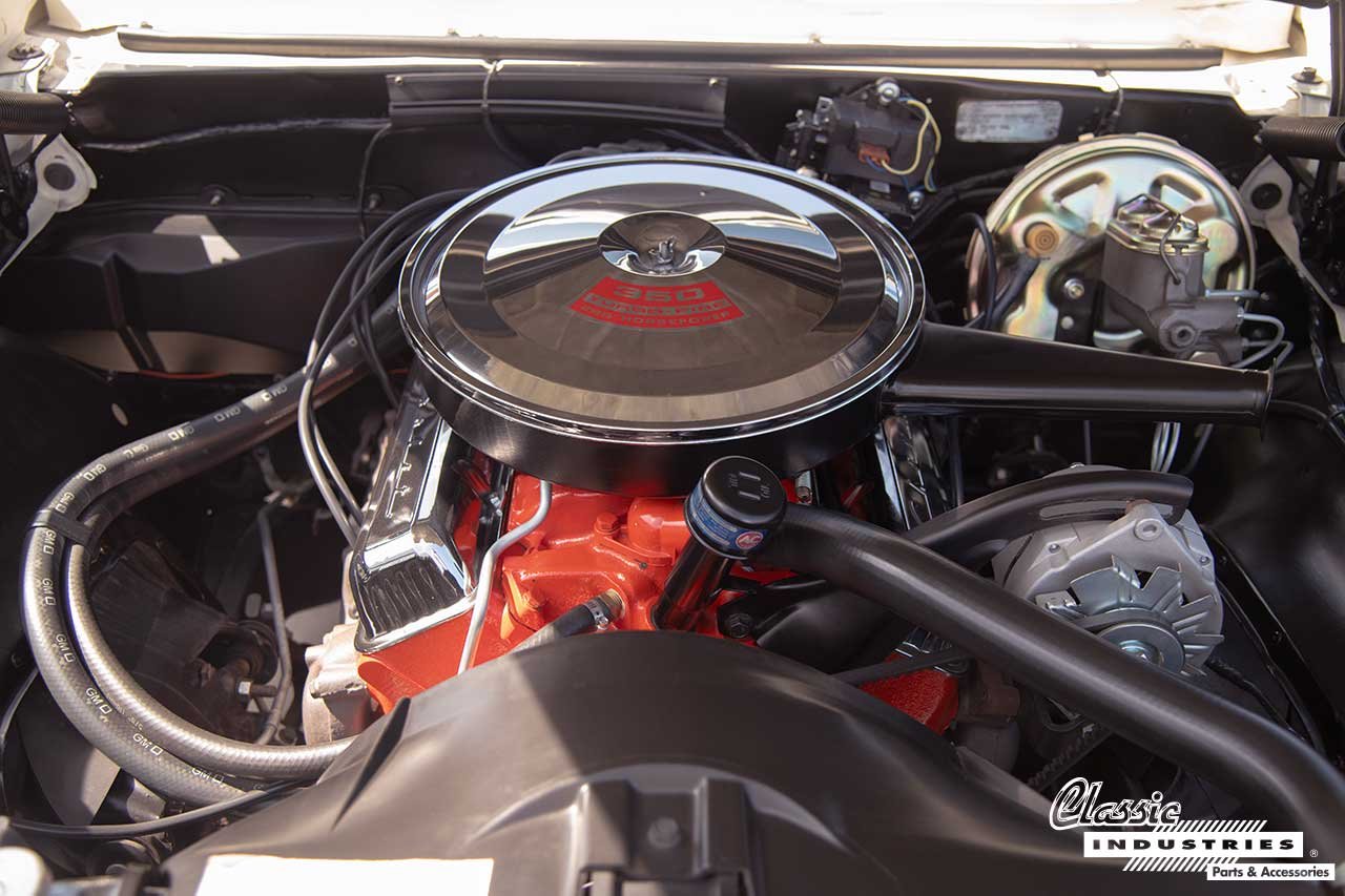 67_Camaro_SS_CapriCream_Engine