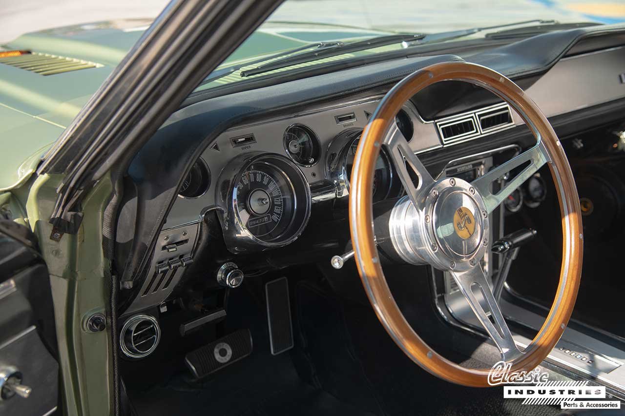 67_Mustang_GT500_Dash_Steering_Wheel