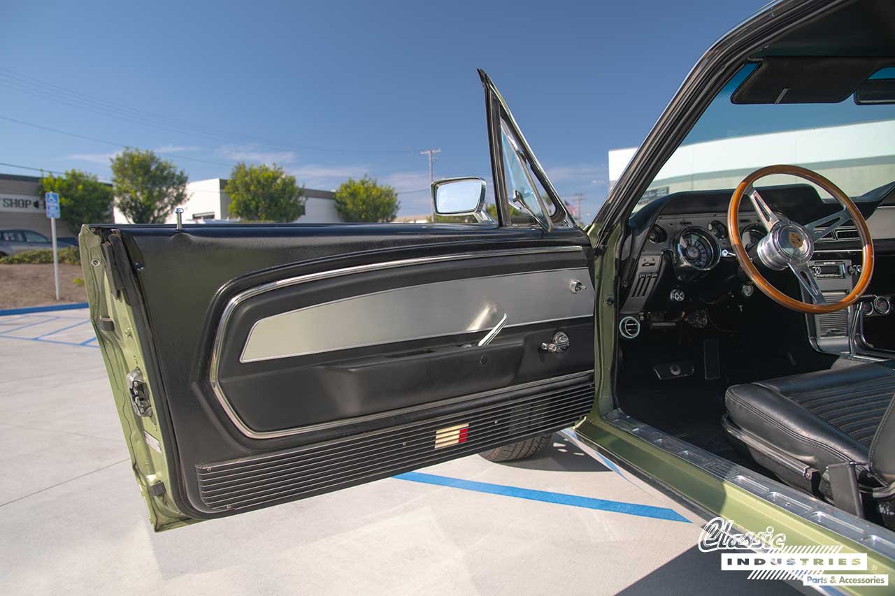 67_Mustang_GT500_Driver_Door_Panel
