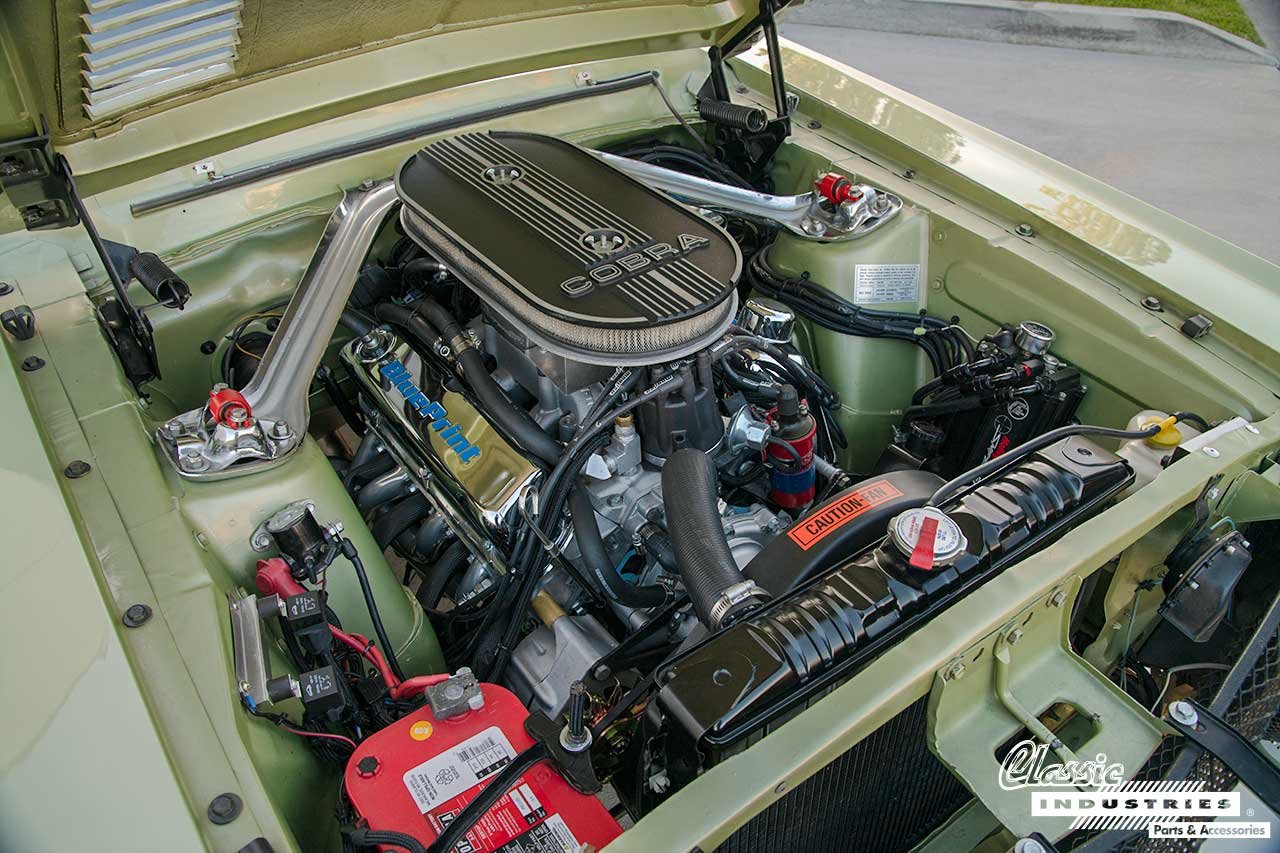 68_Shelby_Mustang_White_Green_Engine (1)