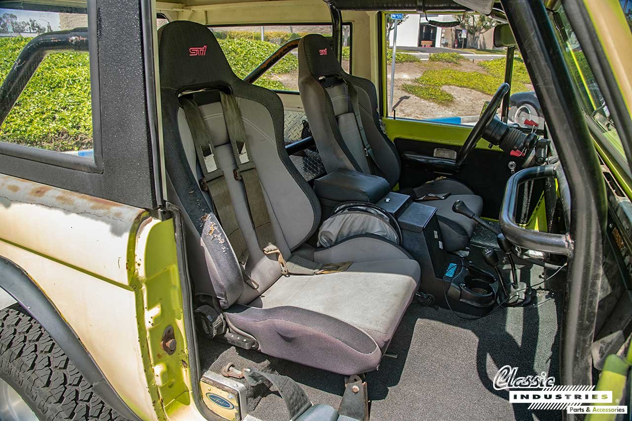 71_Bronco_Lime_Seats