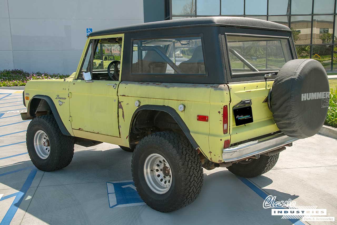 71_Bronco_Lime_Three_Fourth_Rear