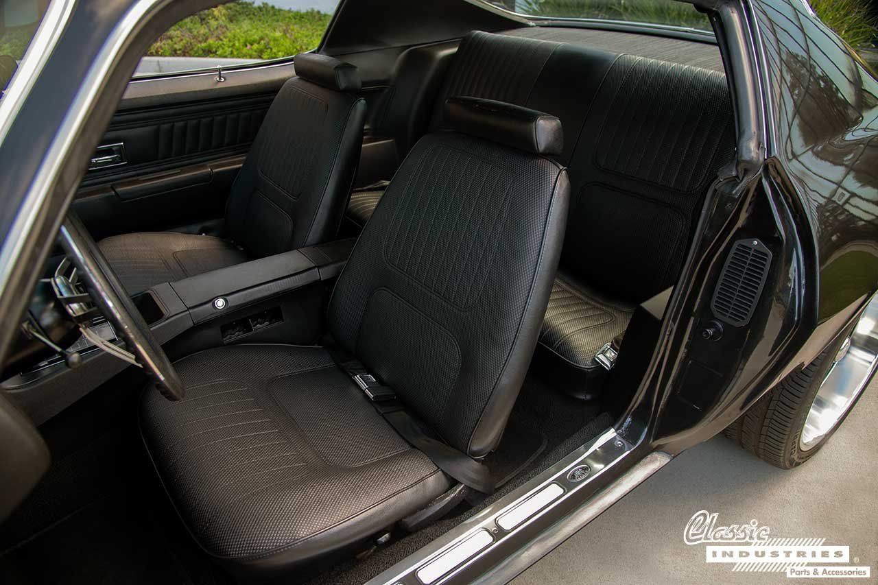 71_Camaro_SS_Black_Seats