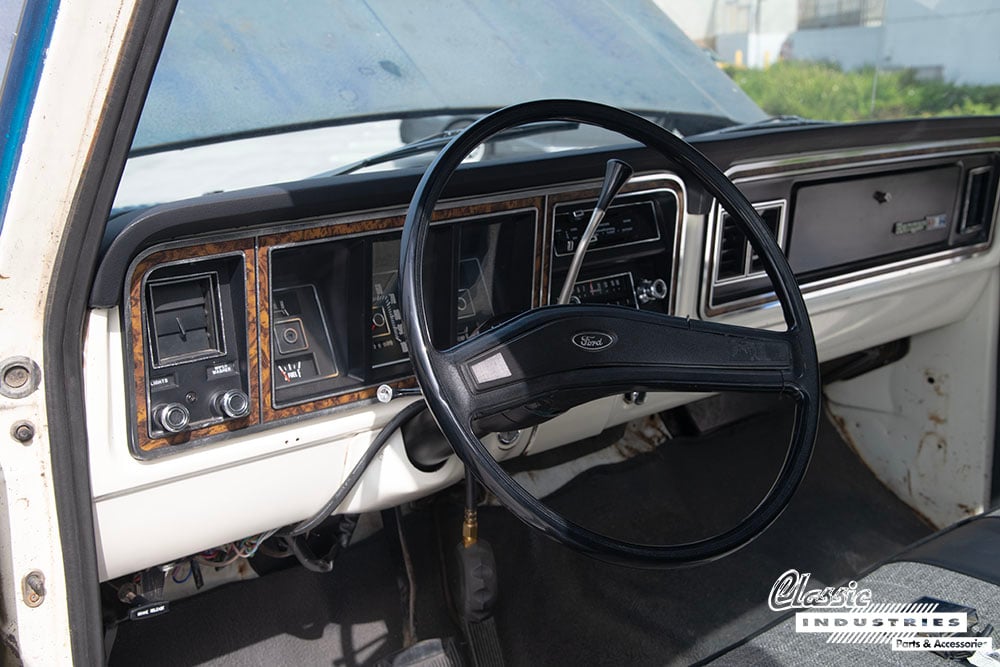 73_BlueFord_F350_Dash copy