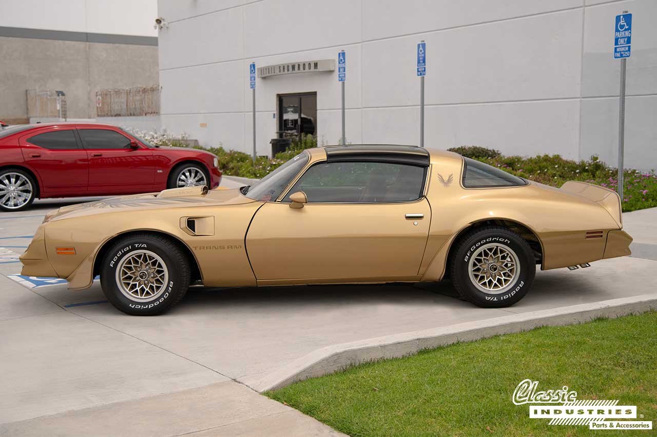 78_Pontiac_Firebird_Trans_Gold_Side