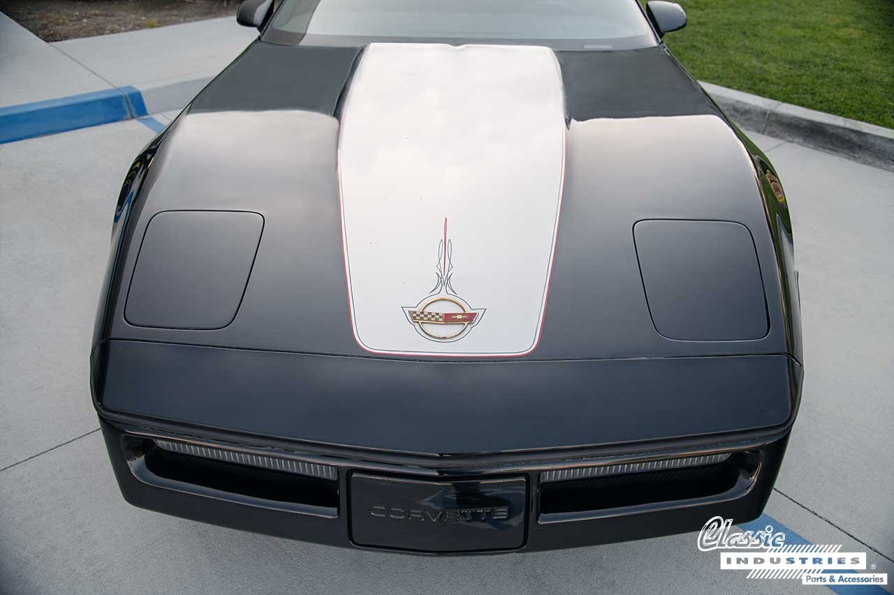 85_Corvette_Fernando_Black_Silver_Nose