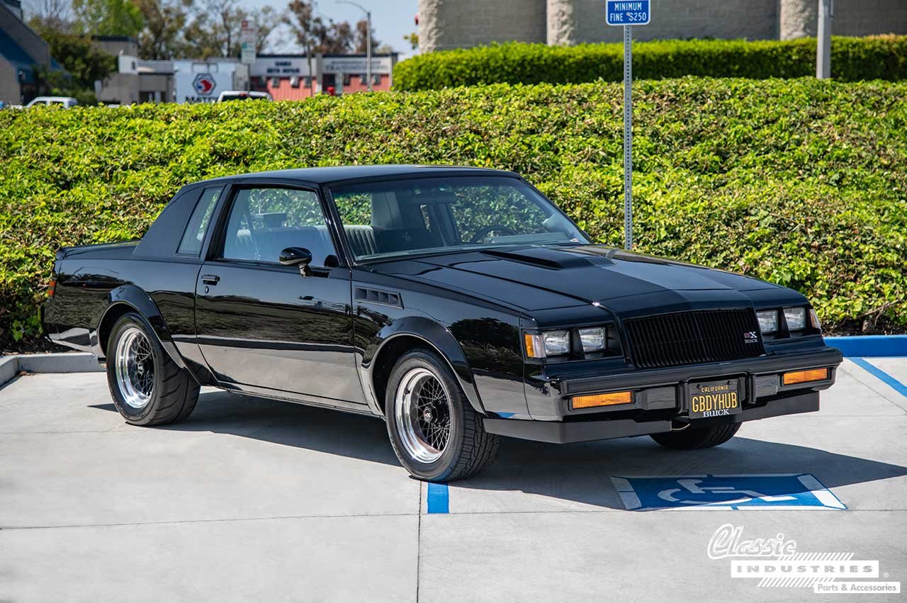 87GNXBlack_FrontQuarter