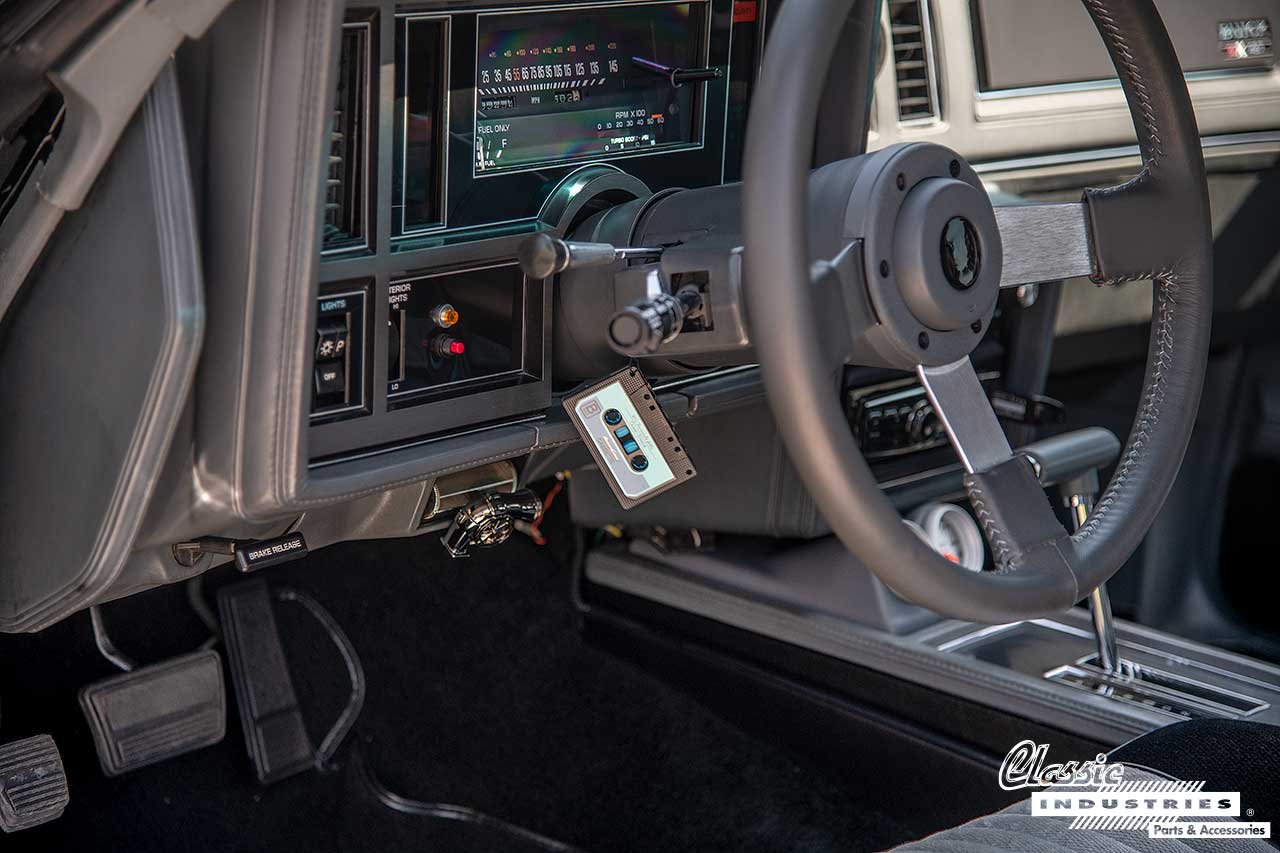 87GNXBlack_Steering
