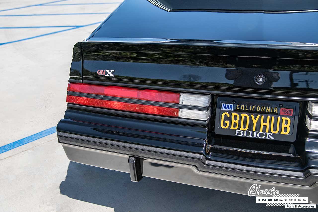 87GNXBlack_TailLight