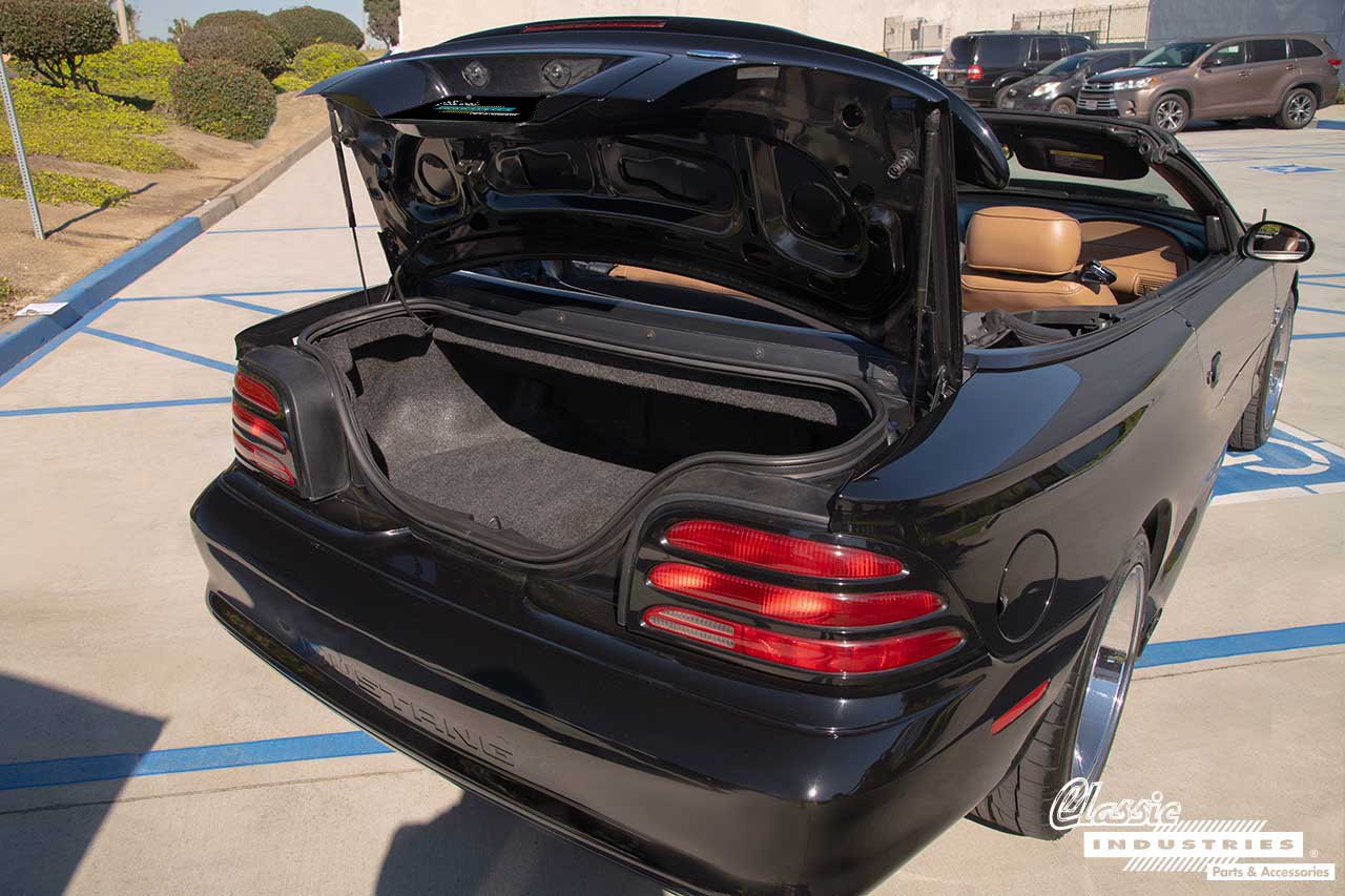 95_Mustang_Cobra_Trunk