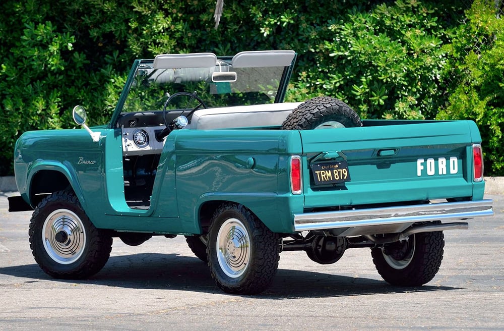 Ford_Bronco_history_1966-2