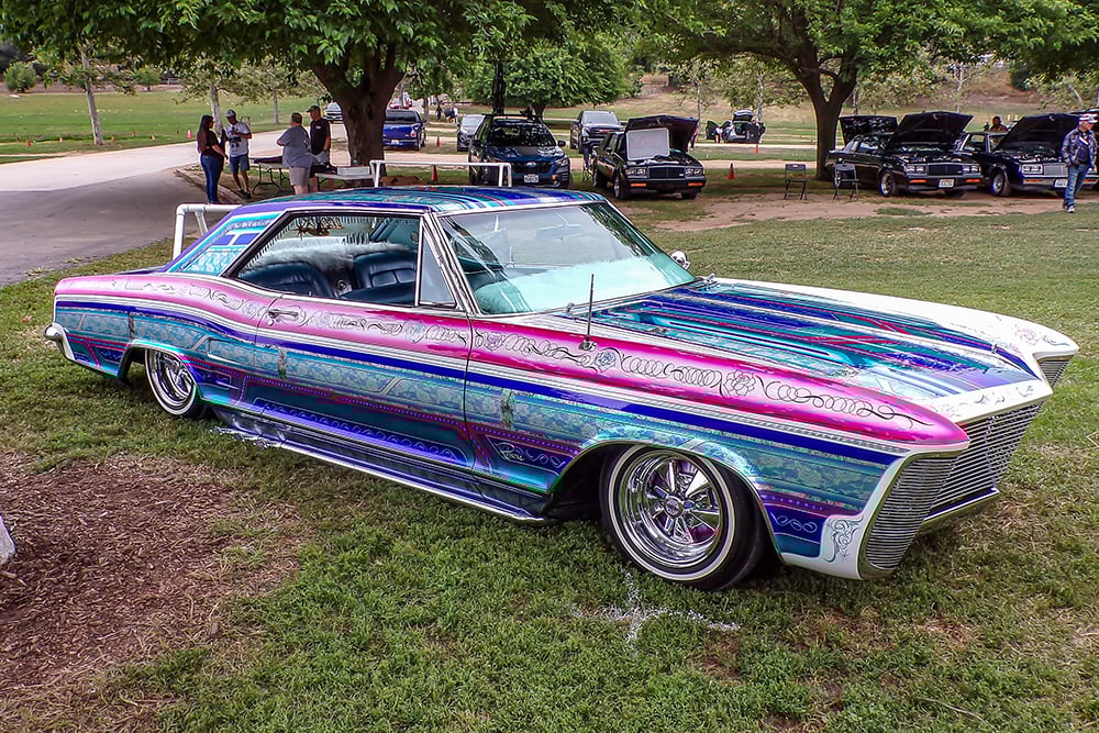 Buick Riviera lowrider copy