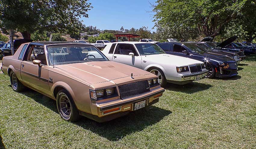 Buick-Regals-Bates-Lead