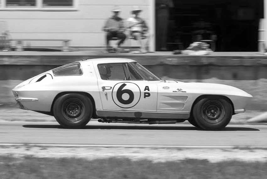 1963-corvette-z06-history-02