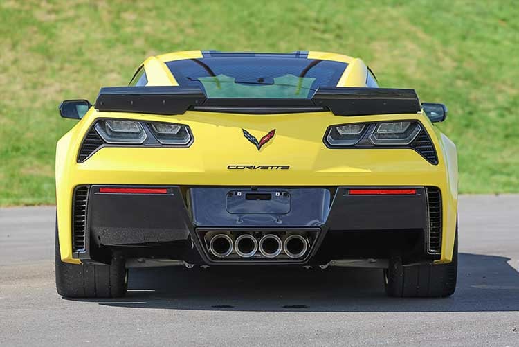 corvette-generations-history-design-development-2016-corvette-z06-c7-r-rear