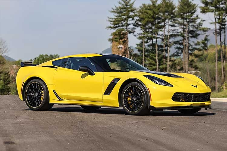 corvette-generations-history-design-development-2016-corvette-z06-c7-r