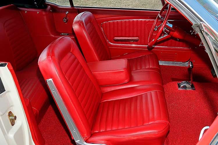 Ford-Mustang-Magic-Skyway-Worlds-Fair-09