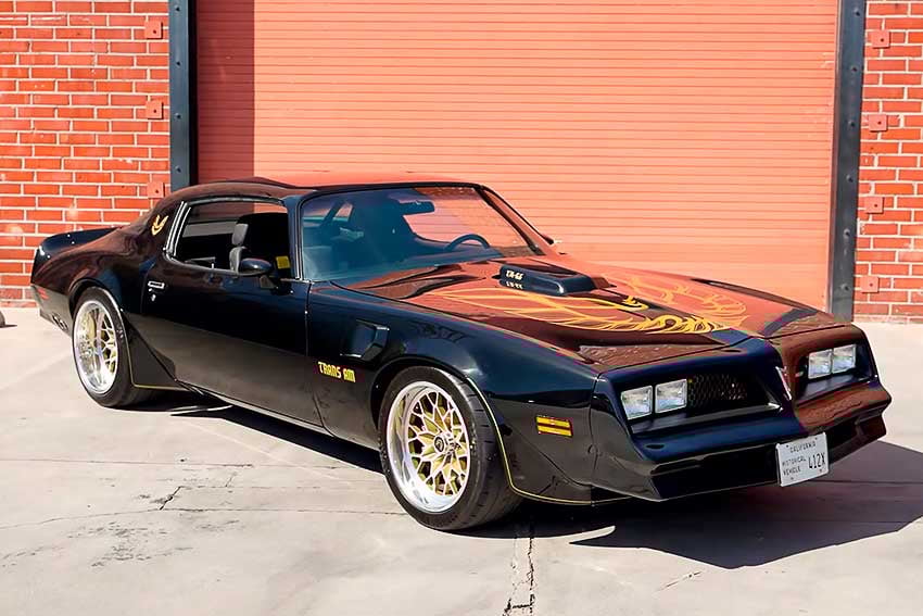 autotopiala-1977-trans-am-restomod-LSA-supercharged-01
