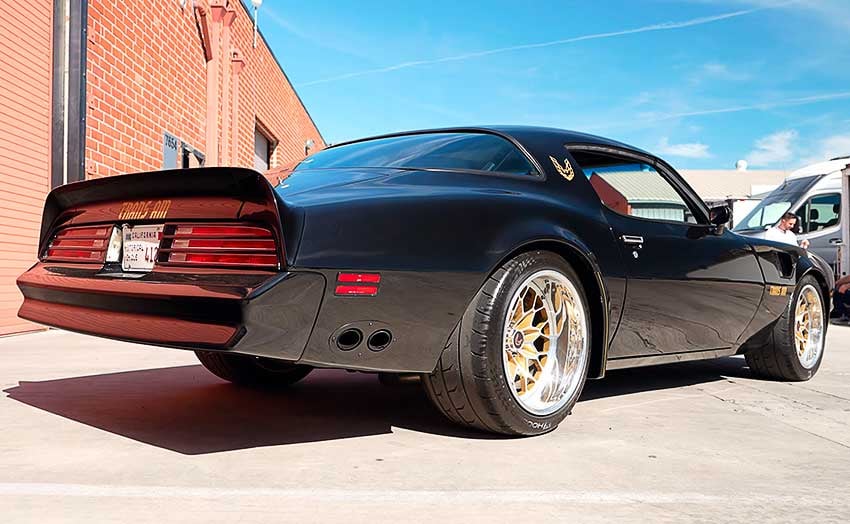 autotopiala-1977-trans-am-restomod-LSA-supercharged-03
