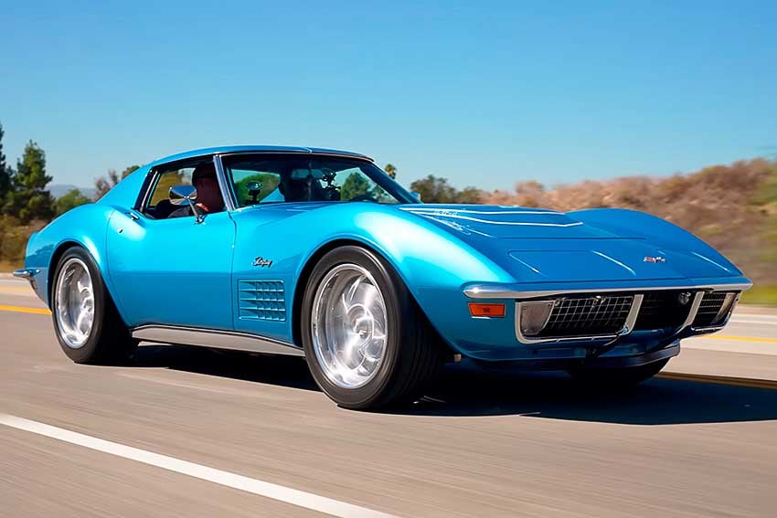 autotopiala-71-corvette-c3-restomod-1