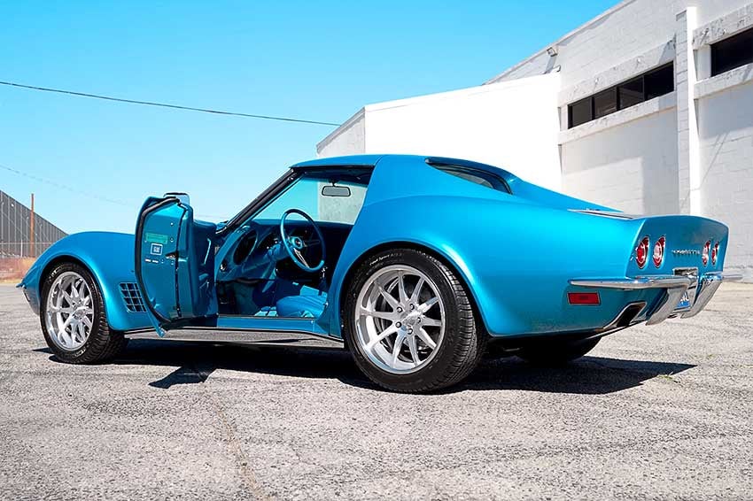 autotopiala-71-corvette-c3-restomod-3