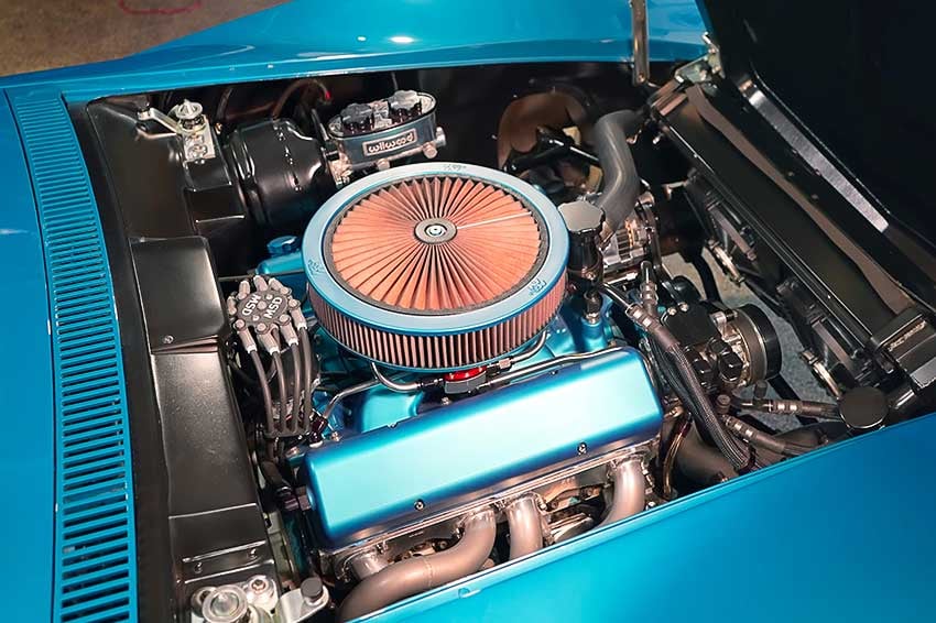 autotopiala-71-corvette-c3-restomod-4